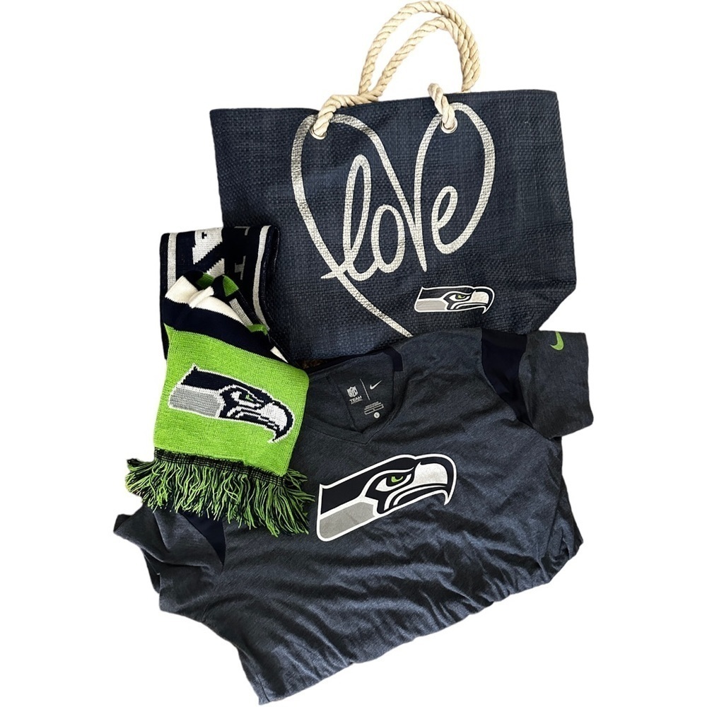 Seattle Seahawks Tee Bag Scarf Bundle